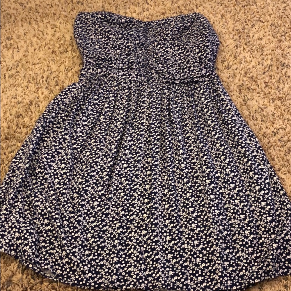 strapless dress